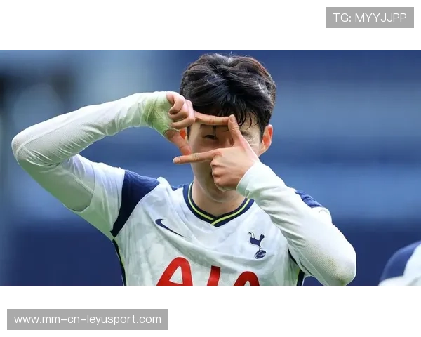 孙兴慜一条龙推进射门，热刺前场气势磅礴